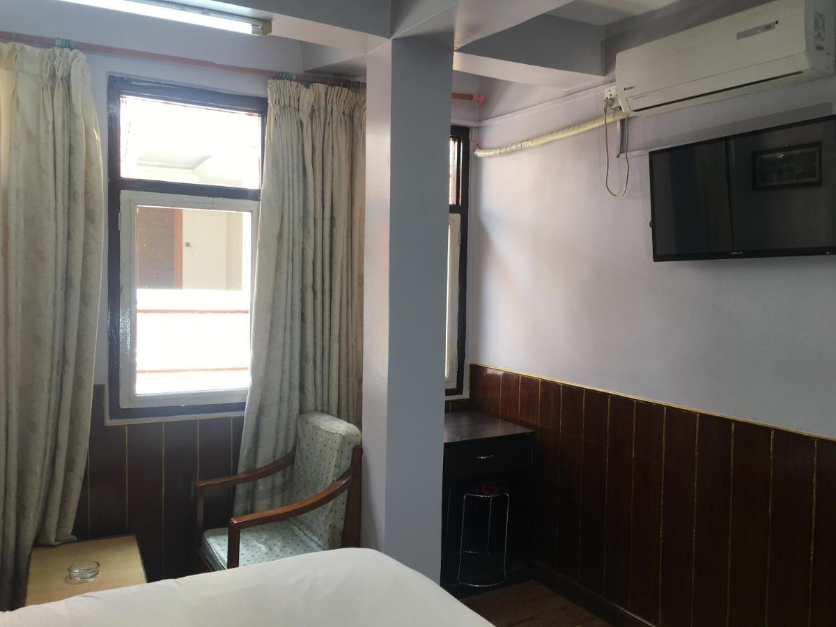 Hotel Plumeria Inn Kathmandu Buitenkant foto