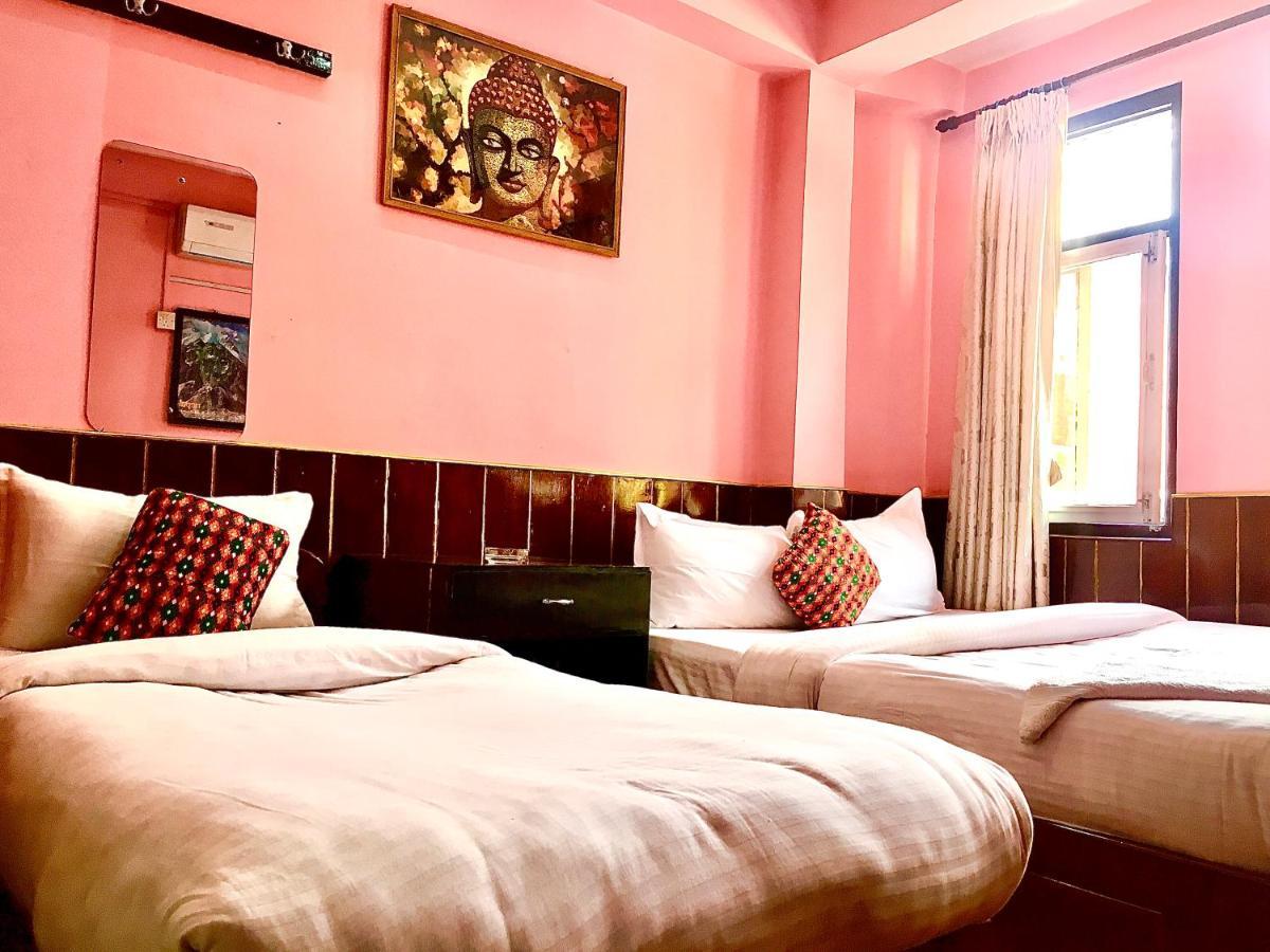 Hotel Plumeria Inn Kathmandu Buitenkant foto